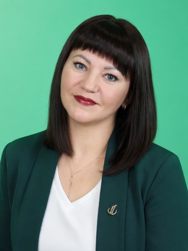 Попова Ирина Николаевна.