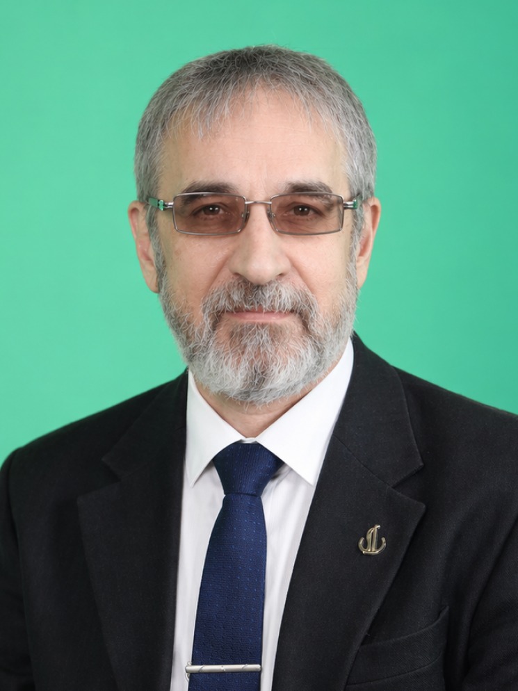 Вишняков Юрий Анатольевич.