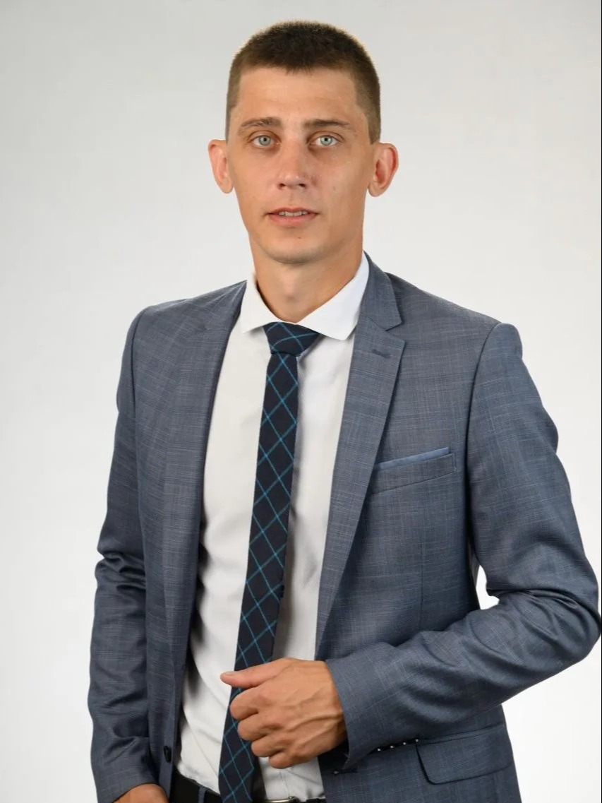Ковалев Александр Владимирович.